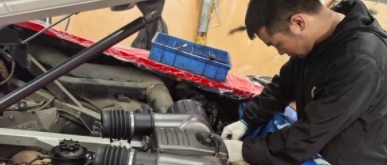 搭电送油补胎换胎 搭电送油补胎换胎